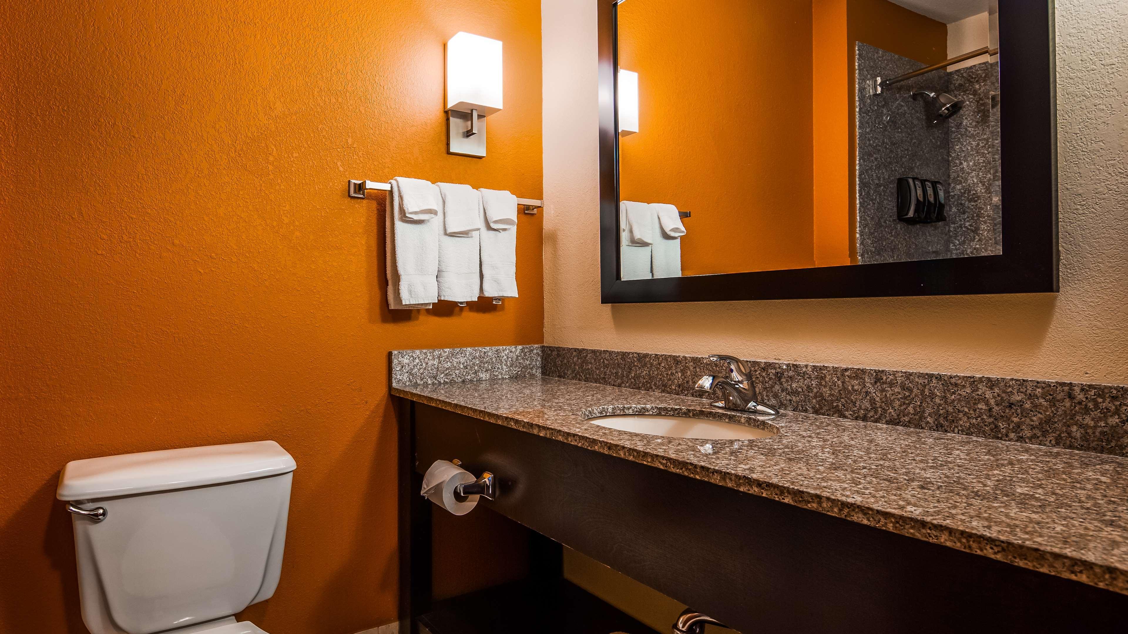 Best Western Kenosha Inn Broken Arrow Exterior photo
