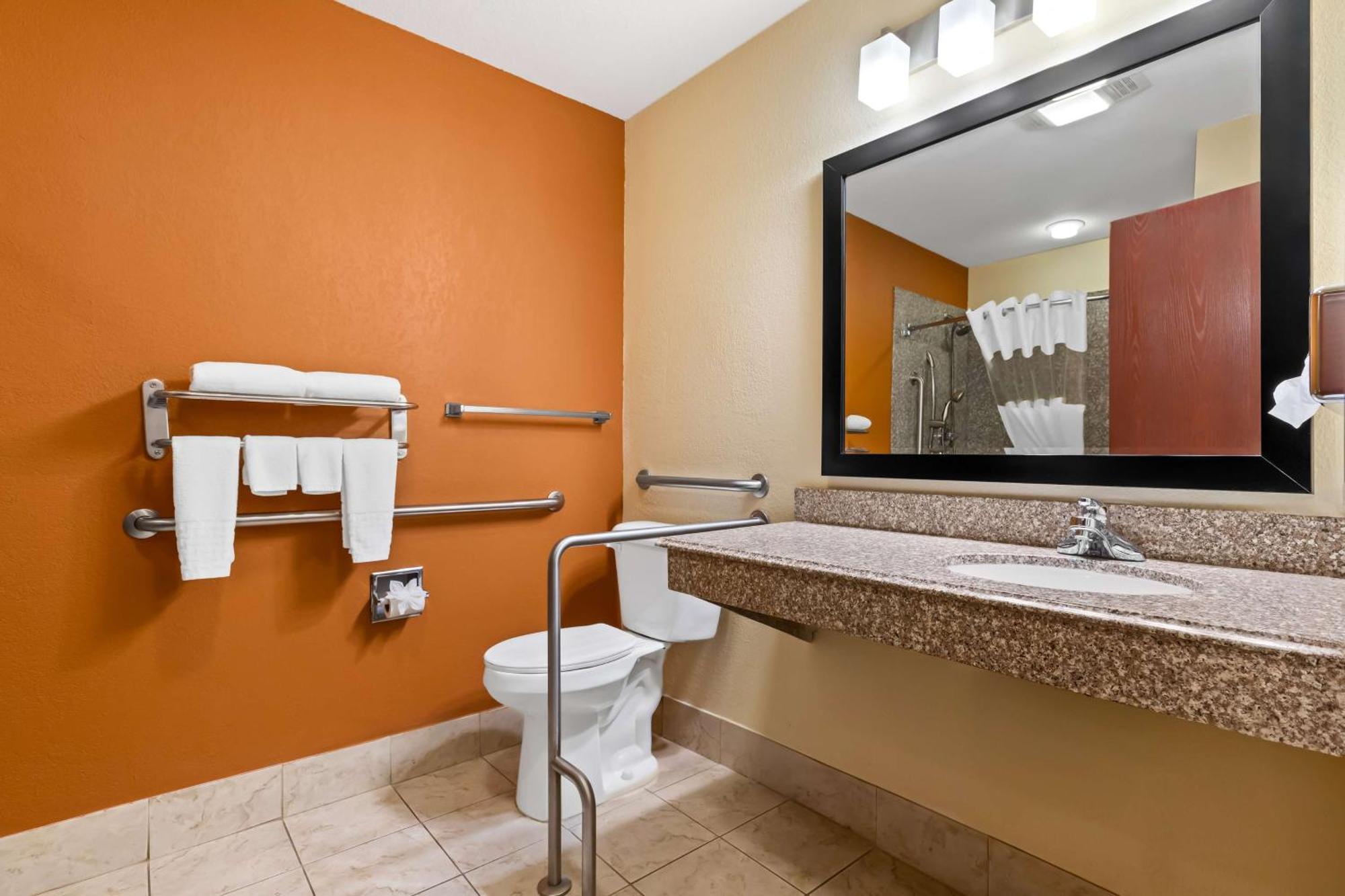 Best Western Kenosha Inn Broken Arrow Exterior photo