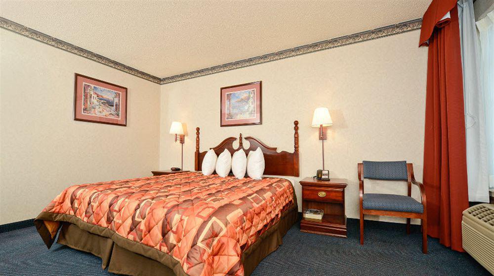 Best Western Kenosha Inn Broken Arrow Exterior photo